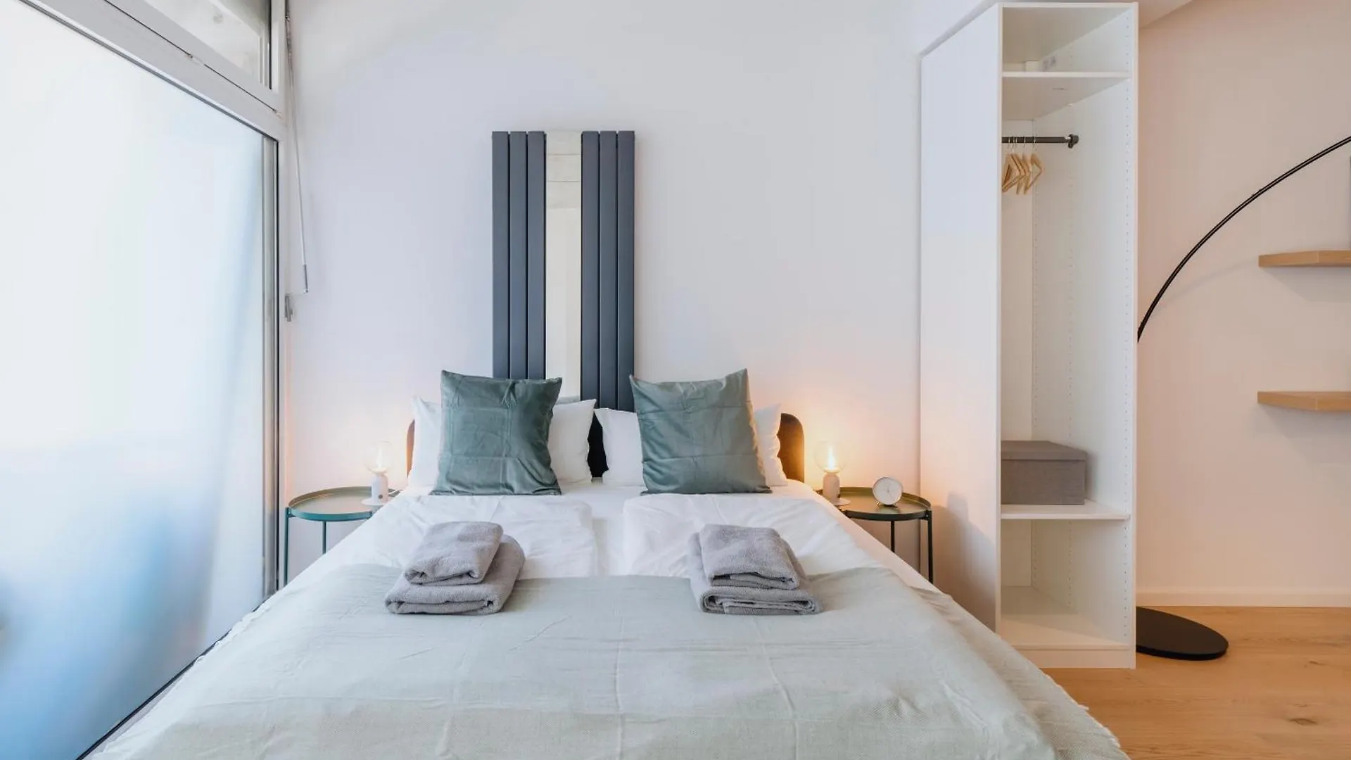 Homely Berlin - Loft, Terrace, Near Ostkreuz I Free Parking Apartament