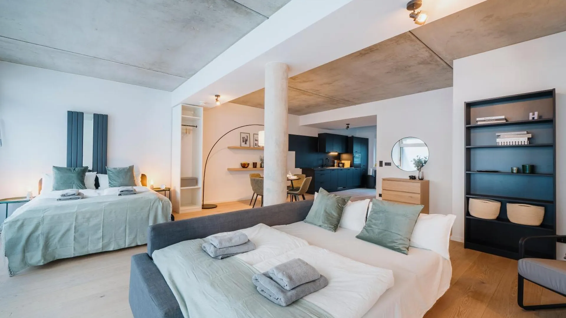 Homely Berlin - Loft, Terrace, Near Ostkreuz I Free Parking דירה